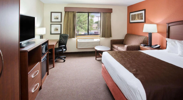 Двухместный номер Standard AmericInn by Wyndham Grand Forks