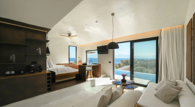 Люкс с частичным видом на море KOIA All - Suite Well Being Resort - Adults Only