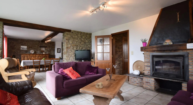 Cozy Holiday Home in Rendeux with Fenced Garden, Забронировать Отель Рандё 