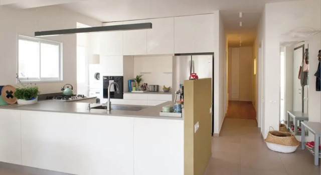 Spacious & Stylish 3BR Apt w Beautiful Street View, Забронировать Апартаменты/квартира Тель-Авив Тель-Авивский округ, рядом с Площадь Рабина
