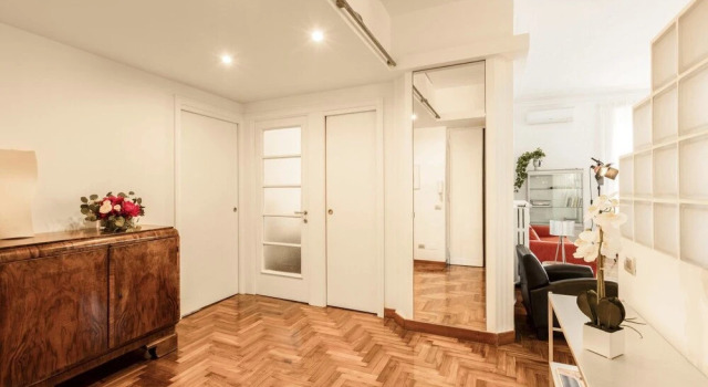 Quiet and Bright 2 Beds in a Great Area