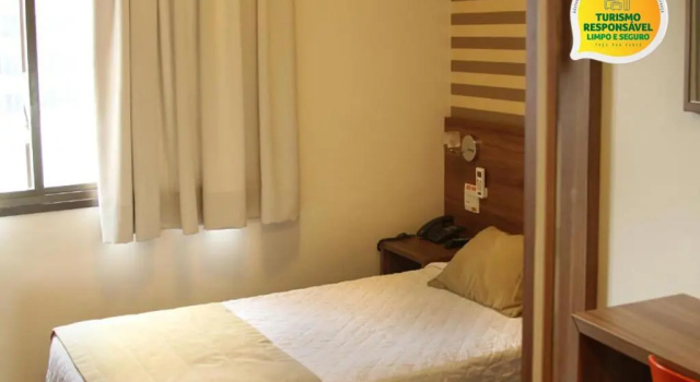 Одноместный номер Standard Hotel Continental Business - 200 metros do Complexo Hospitalar Santa Casa