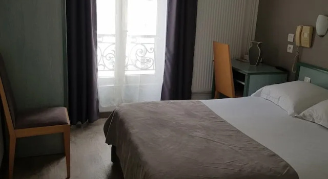 Двухместный номер Classic с видом на город Hôtel Le Saint-Hubert - Gare de Lyon Bastille