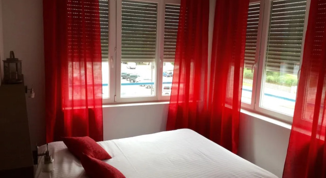 Hôtel Bar le Globe, Rezervovat Hotel Hotely v Lotrinsko se snídaní, Snídaně