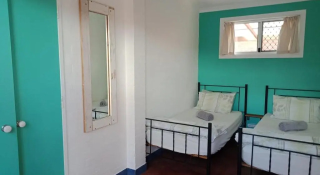 Ozzie Pozzie Backpackers, Забронировать Отель Порт-Маккуори Northern Rivers, рядом с Музей Порт-Маккуори