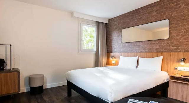 Номер Superior Ibis Styles Lyon Villeurbanne Parc de la Tête dOr