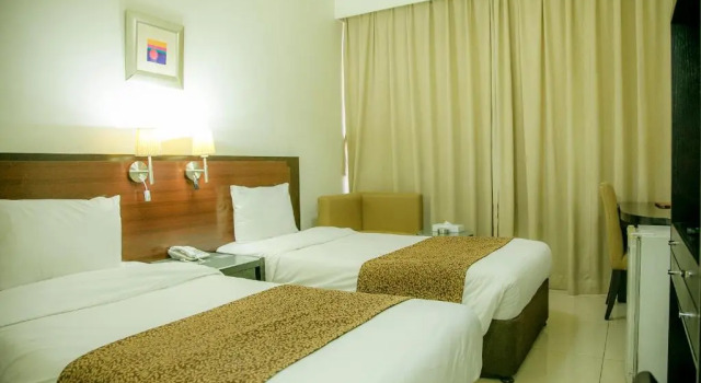 Двухместный номер Standard Phoenicia Grand Hotel