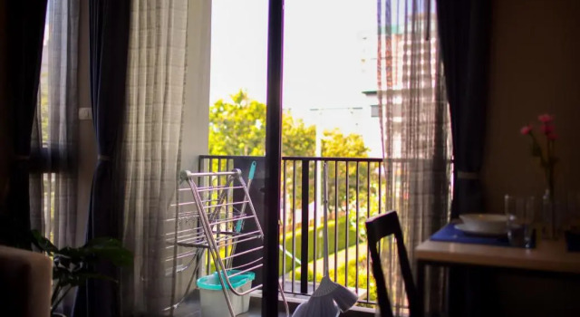 1 BR Condo minutes walk from Nimman/MAYA/MOAT, Забронировать Отель Отели Чиангмай с бассейном, рядом с Chiangmai Ram Hospital, Бассейн
