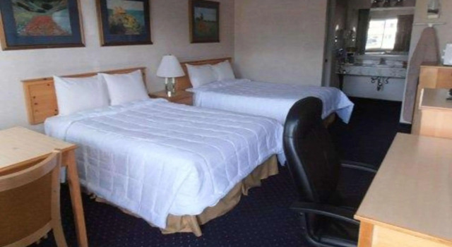 Econo Lodge Inn & Suites Central, Prenota Hotel Medford 