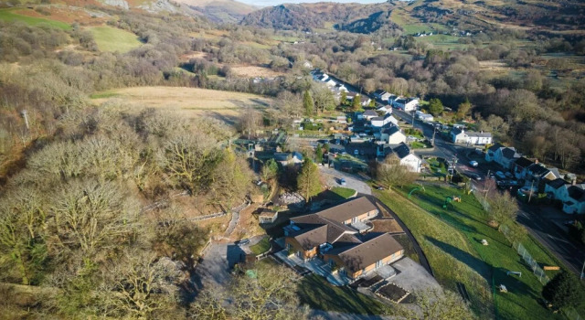 Suite 2 - Sleeping Giant Hotel - PEN Y CAE Inn