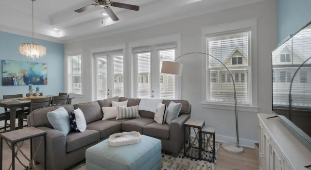 Номер Standard с балконом и с видом на сад Pet Friendly Townhome in Prominence w/ Golf Cart