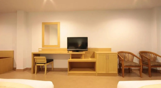 Двухместный номер Deluxe с видом на бассейн Paragon Suites Resort