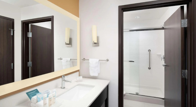 Двухместный люкс Homewood Suites By Hilton Kansas City Speedway