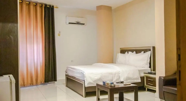 Одноместный номер Luxury Sara Crown Hotel