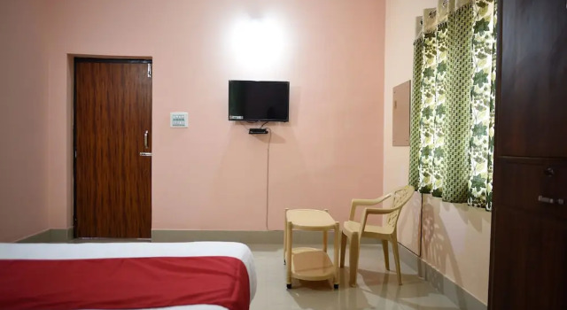 OYO 16407 Hotel Dream Castle, Boek Hotel Khandagiri Orissa