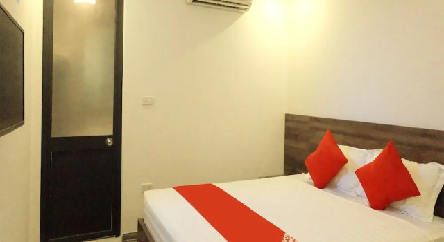 OYO 270 Xumi Hotel