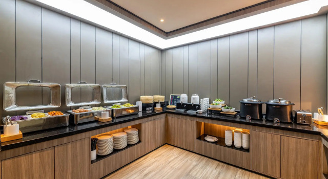 Hanting Hotel Kuitun Sanyang Plaza, Prenota Hotel Kuytun Xinjiang