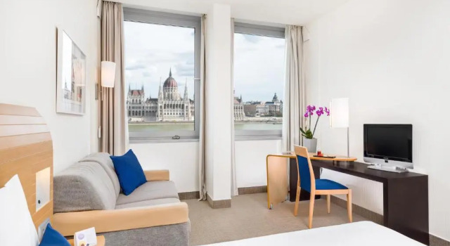 Двухместный номер Executive с видом на реку Novotel Budapest Danube