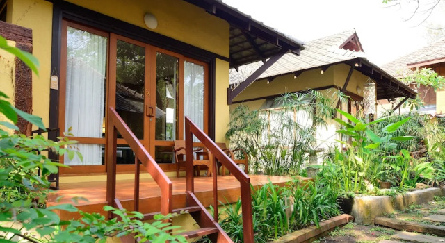 Вилла с балконом Baan Talay Dao