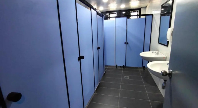 Кровать в общем номере 3-Plus Hotel