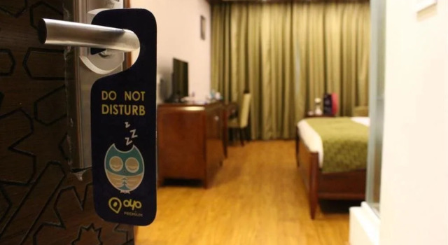 Oyo Premium Naini Lake Nainital, Rezervovat Hotel Nainital Uttarakhand