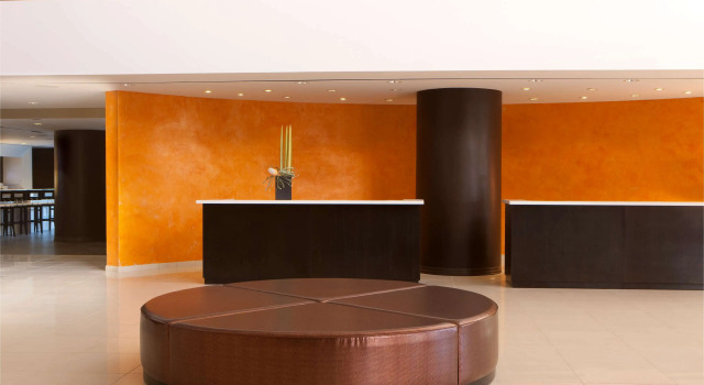 Hyatt Palm Springs, Забронировать Отель Палм-Спрингс Coachella Valley, рядом с Plaza de las Flores Shopping Center