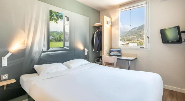 Двухместный номер Standard B&B HOTEL SAINT-JEAN de Maurienne