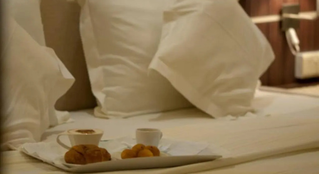 Полулюкс Evan Serviced Apartments in Al Muruj District