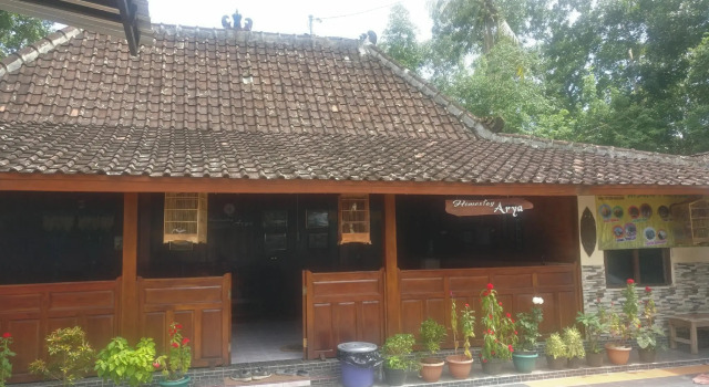 Homestay Arya Mangunan, Prenota Hotel Muntuk Indonesia