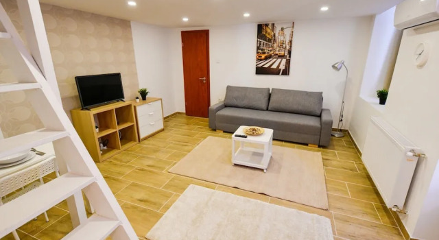 Апартаменты Two bedroom flat in the heart of city, Király str.