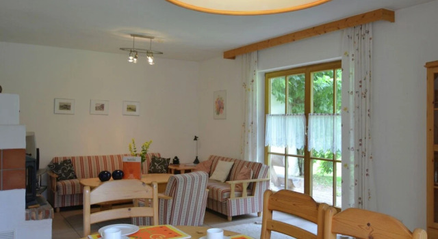 Modern Holiday Home in Bischofsmais With Balcony, Varaa Hotelli Hotellit Baijeri pysäköinnillä, Pysäköinti