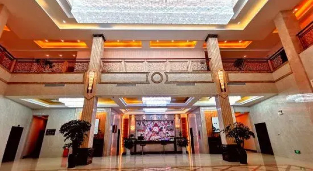 Longshan Garden Hotel, Book Hotel Hotels in Yichang with a Pool, Swimming Pool