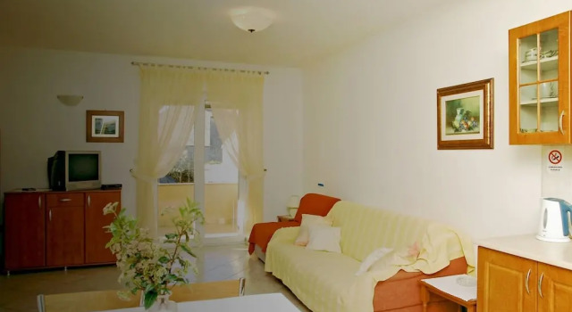 Студия Sol Jardin Apartments