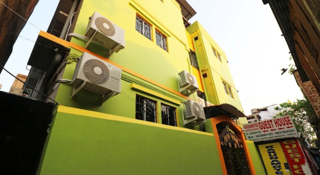 OYO 30975 Karunamoyee Guest House, Prenota Affittacamere Calcutta 