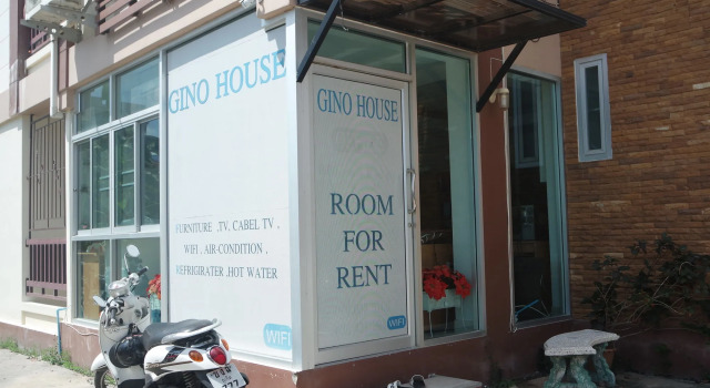 Gino House, Забронировать Отель Отели Центральной Паттайя с парковкой, Парковка