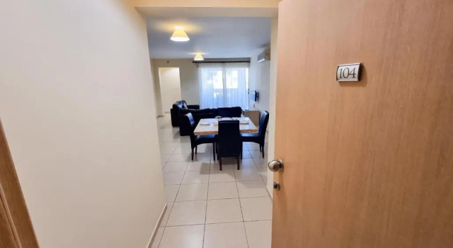 Yaar Apartment with pool and tennis court, Rezerwuj Apartament Apartamenty w Pyla, Apartament