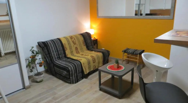 Studio Caen Centre, Забронировать Отель Кан 