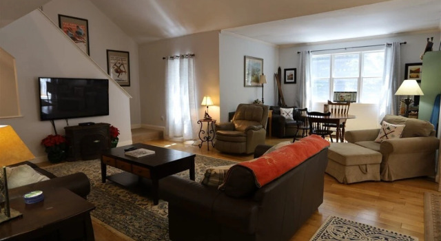Pet Friendly Private Home, Located in Forest Ridge, Lincoln, NH - Fr8cl, Varaa Hotelli Hotellit New England uima-altaalla, Uima-allas