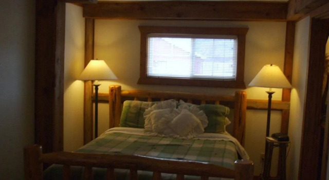 Hansen Guest Ranch, Boek Pension Swan Valley 