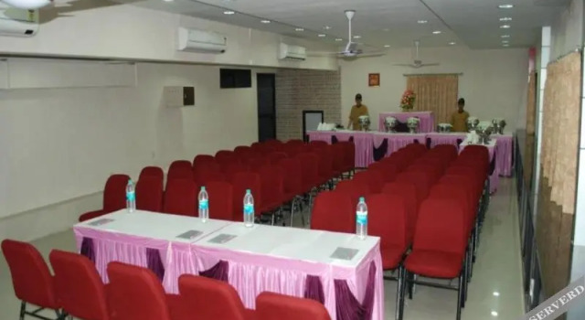 Rudra Regency, Rezervovat Hotel Hotely v Gujarat s parkováním, Parkování