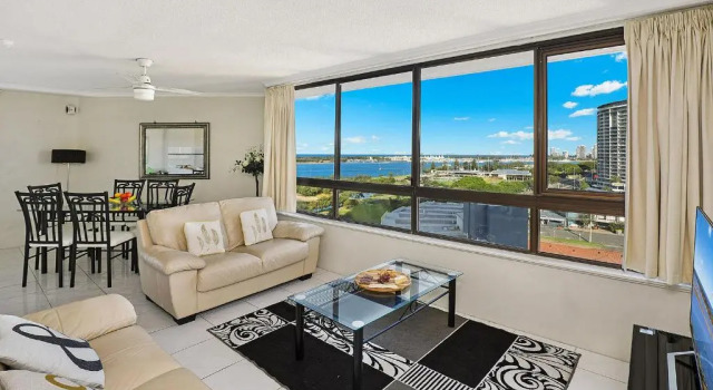 Апартаменты с 2 комнатами Palmerston Tower on Southport Broadwater