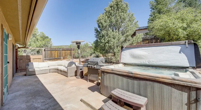 Коттедж Hot Tub & Game Room: Scenic Sedona Home!