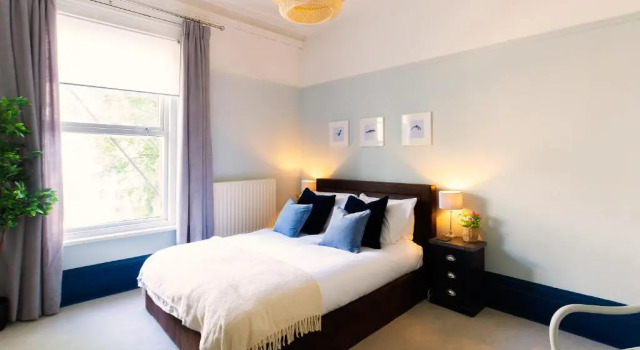 Апартаменты Fabulous apartment close to beach & attractions