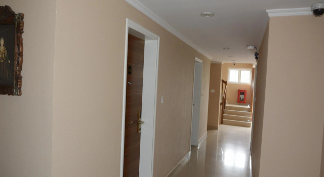 Srivar Hotels