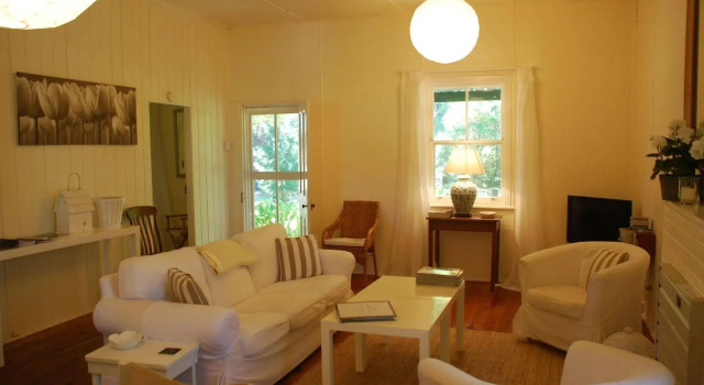 Mayfield Vineyard, Prenota Hotel Orange 