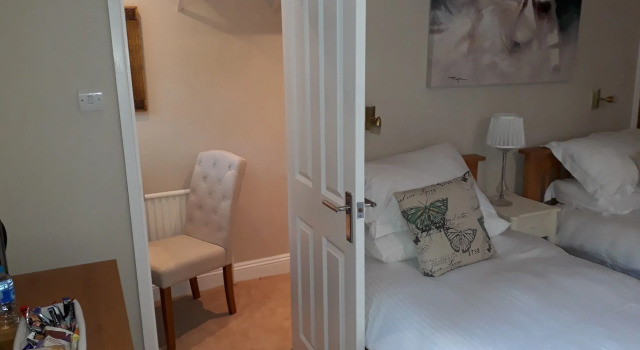Sunny Nest, Rezervați Bed and Breakfast Hoteluri de afaceri în Merseyside, 4* 5*