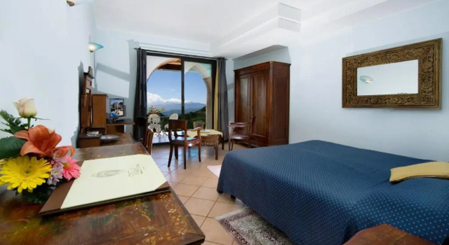 Двухместный номер Deluxe с красивым видом из окна Hotel Villa Sonia