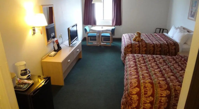 Четырёхместный номер Standard Kings Inn Cody