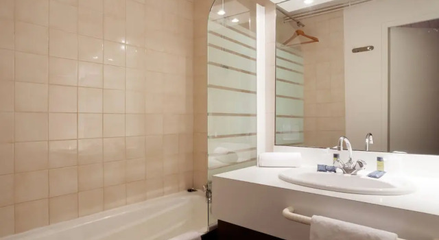 Трёхместный номер Standard с балконом Hôtel Club MMV Le Panorama