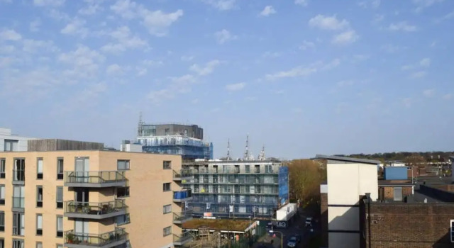 Modern 1 Bedroom Apartment in Greenwich